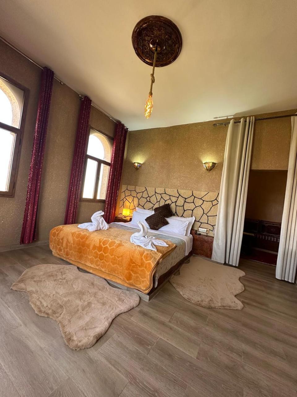 Dar Al Qanass Imane Hostel มิเดลท์ ภายนอก รูปภาพ