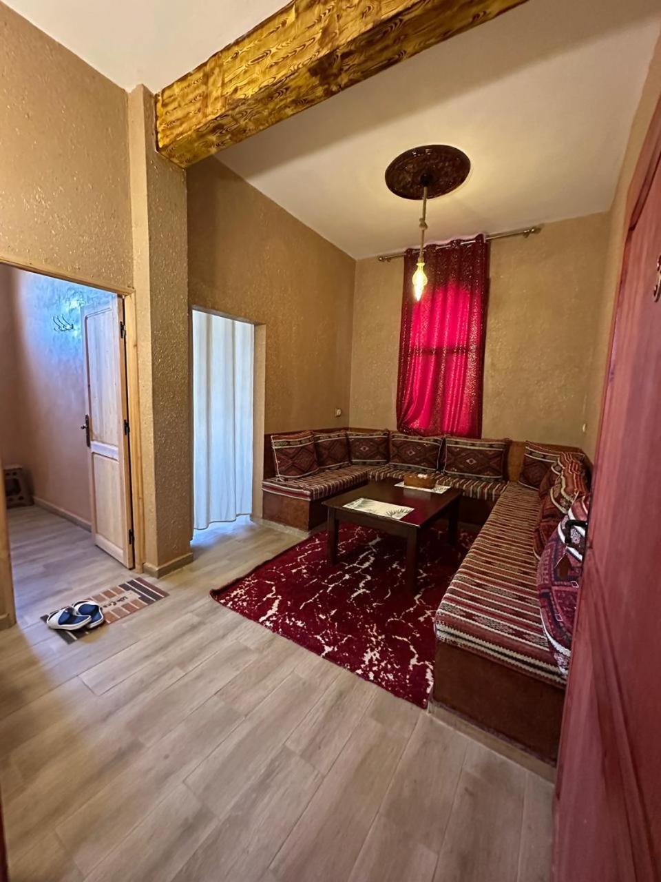Dar Al Qanass Imane Hostel มิเดลท์ ภายนอก รูปภาพ